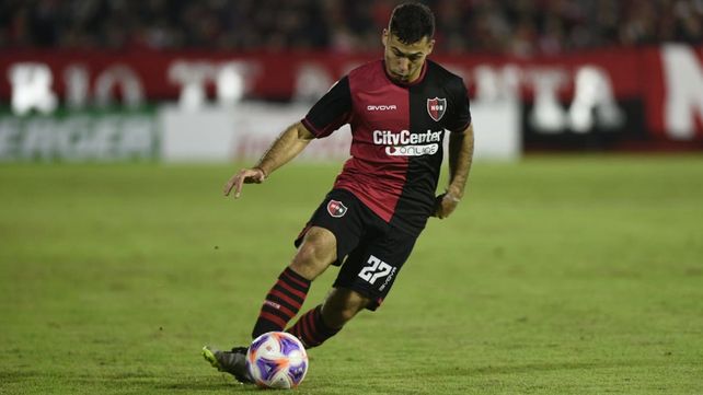 Newells lo definió sobre el cierre con un golazo de Mosquera