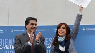 Cristina Kirchner y Jorge Capitanich, uno de los gobernadores más cercanos a la vicepresidenta.&nbsp;