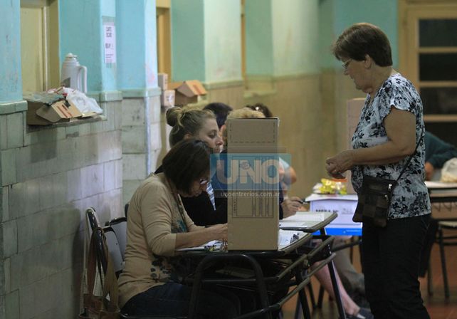 Fotogalería: votación en Paraná