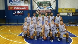 El campeón debutó con una victoria cotizada