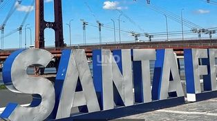 Las letras corpóreas de Santa Fe estrenaron nuevo color y renovaron la postal de la Costanera Oeste