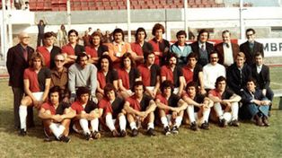 El plantel que se coronó campeón en 1974 e hizo historia.