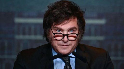 Tras multitudinaria marcha Javier Milei vetó la Ley de Financiamiento Universitario