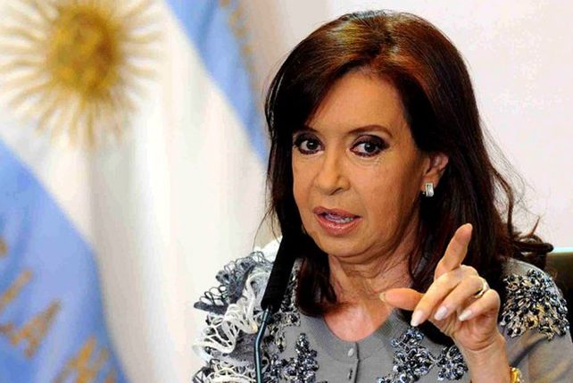 La Presidente suspendió su viaje a Paraguay por una faringolaringitis aguda
