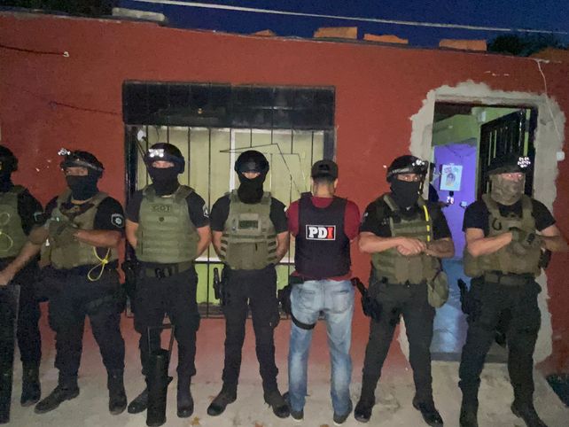 Amenazas a Pullaro: allanamientos al círculo cercano de Fran Riquelme.&nbsp;