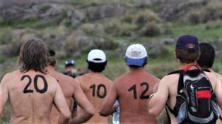 Rosarinos correrán desnudos un maratón en la reserva cordobesa Yatan Rumi