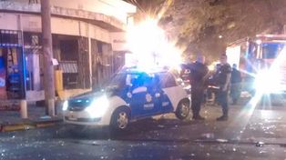 Una fuga de gas produjo una explosión en una panadería y dos personas resultaron heridas