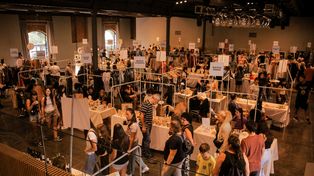 La feria se desarrollará frente al río, este domingo