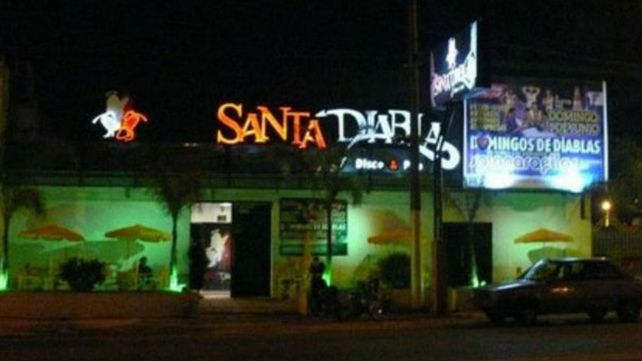 Balearon a cuatro adolescentes a la salida de un boliche y dos de ellas murieron