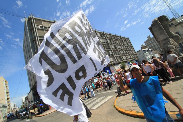 Los docentes fueron convocados a paritarias para este jueves