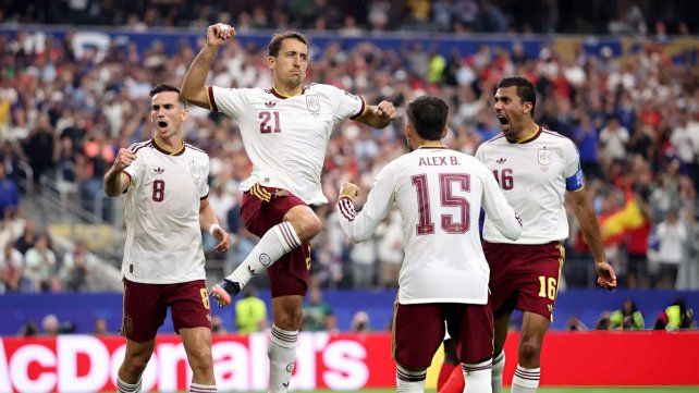 España le dio una lección a Francia y es el primer finalista del Mundial