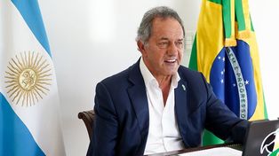 “Sea funcionario o no, mi experiencia está al servicio del país”, afirma Daniel Scioli.&nbsp;