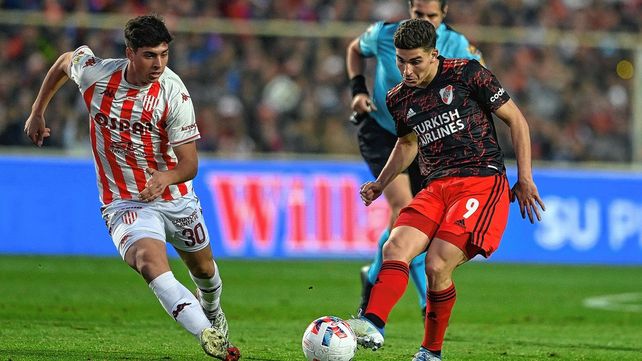 Julián Álvarez. titular en River.&nbsp;