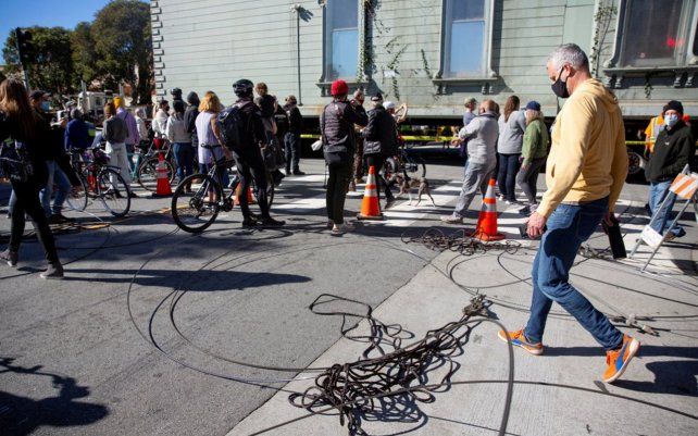 Para preparar el recorrido se retiraron parquímetros, parte del alumbrado público y algunas líneas eléctricas.