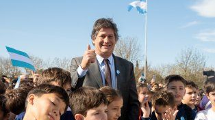 Santacroce pide honrar la bandera tendiendo puentes con quien piensa diferente