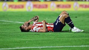 Mala pata: Paraguay ganó pero  Alberto Espínola sufrió una grave lesión