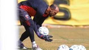 Marcos Díaz seguirá trabajando apartado en Colón por ahora