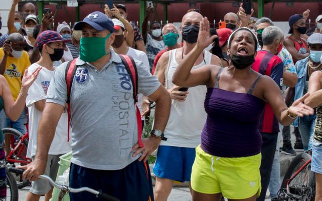 Duras protestas contra el gobierno de Cuba