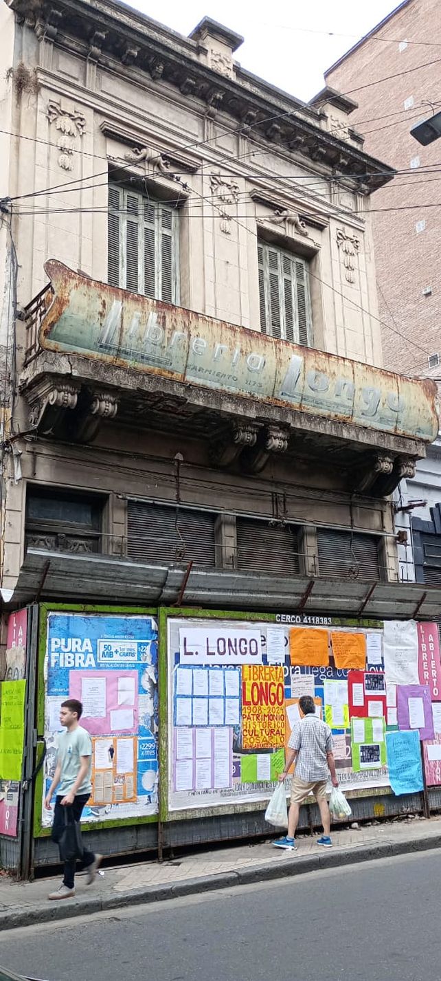 Piden que la librería Longo sea declarada patrimonio cultural de Rosario