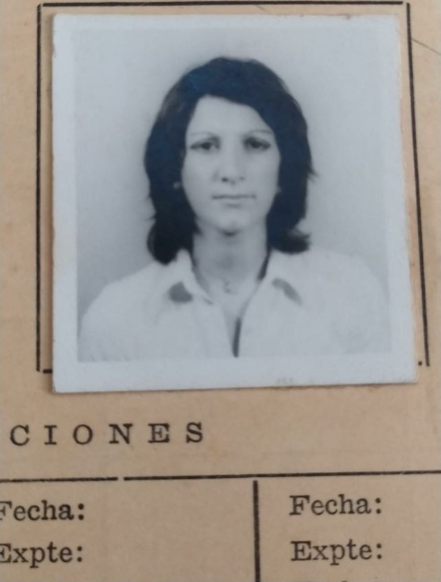 Acto de memoria: Bioquímicas restituye el legajo de una estudiante desaparecida