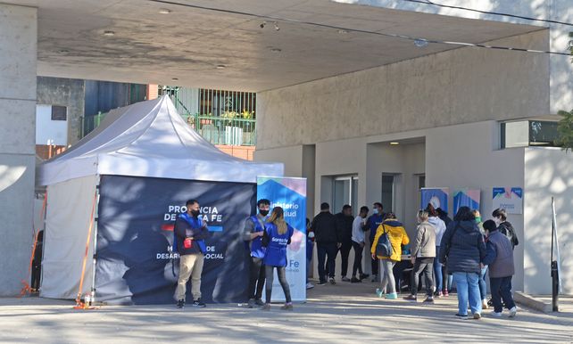 Datos alentadores. Las autoridades ven un presente con datos epidemiológicos a la baja.