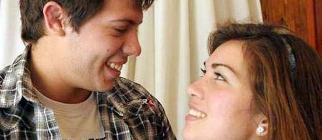 Kevin Mora se declaró a Keila Moreno en el cine riocuartense.