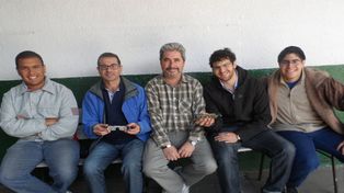 Estudiantes santafesinos crearon lentes con sensores de movimiento para personas no videntes