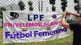Las mujeres piden que se nivele la cancha en la Liga Paranaense de Fútbol