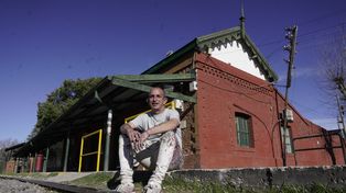 La historia del artista que le puso color a la vida en Roldán