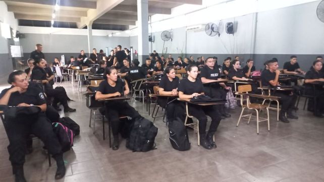 Rosario cuenta con 961 agentes patrullando las calles y barrios de la ciudad