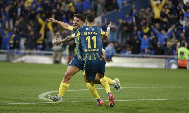Central ganó un partido clave ante Argentinos Juniors y se mantuvo en la pelea por la tabla anual. Se le viene otros dos complejos.