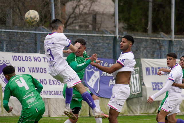 Argentino no encuentra el rumbo y sigue perdiendo 1 a 0 ante Ituzaingó ...