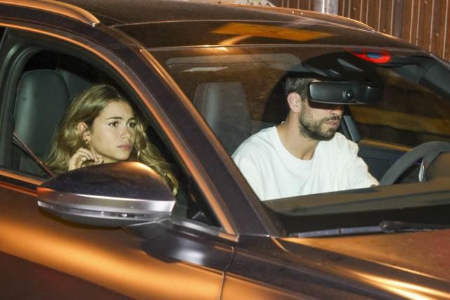Piqué y Clara Chía Marti captados por los paparazzi en Barcelona