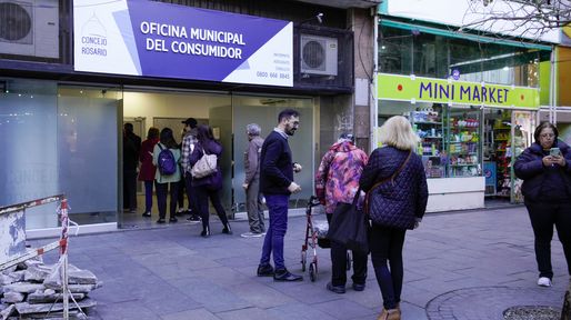 Endeudarse para sobrevivir: un proyecto integral propone ayudar a familias en crisis