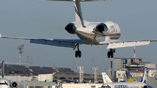Una medida de fuerza atrasa los vuelos en Aeroparque