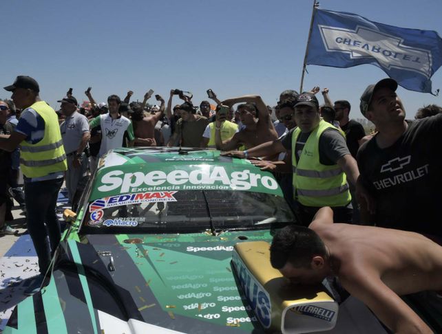 Canapino se consagró campeón del Turismo Carretera por segunda vez