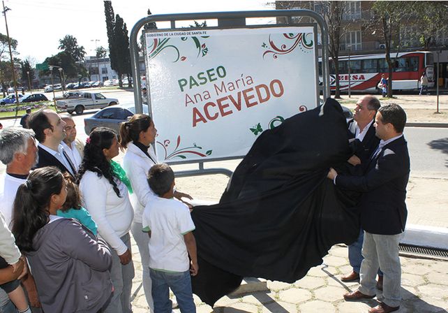 Inauguraron el Paseo Ana María Acevedo junto al Hospital Iturraspe