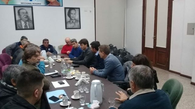 Crisis. Carroceros se reunieron en la UOM con el gremio y la provincia.