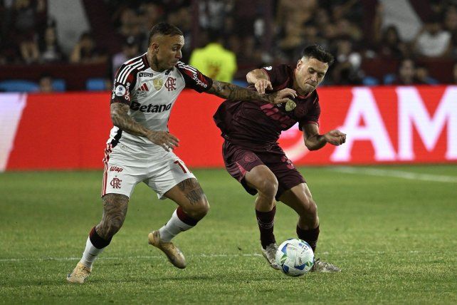 Lanús fue local en la ida ante Flamengo.