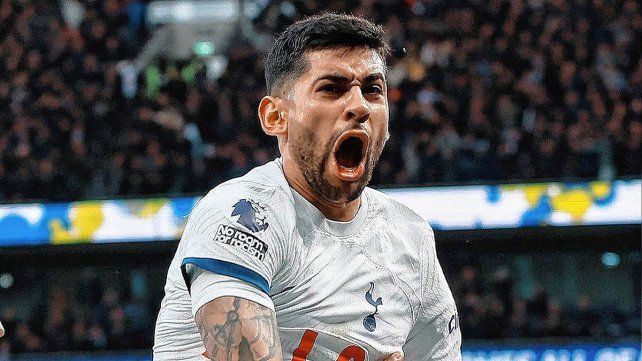 Cuti Romero marcó en el triunfo del Tottenham.