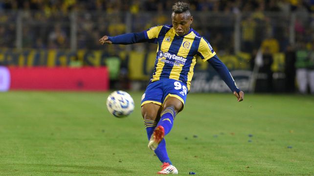 Jaminton Campaz vuelve a vestirse con ropa de Central después de su paso por la selección de Colombia.