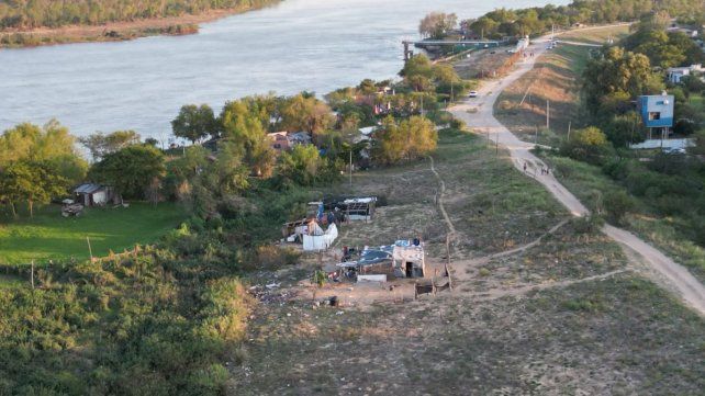 Unas 800 personas seguramente deberán ser evacuadas por estar afuera de la defensa de Santa Fe Unas 800 personas seguramente deberán ser evacuadas por estar afuera de la defensa de Santa Fe