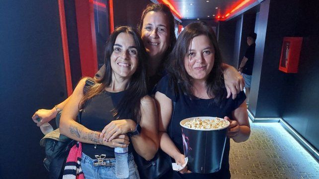 Tres amigas dispuestas a reír y llorar con Jones