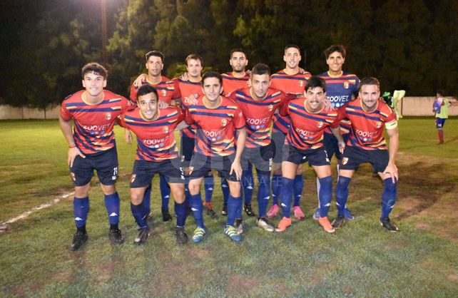 Ateneo Inmaculada goleó y recuperó la punta del torneo
