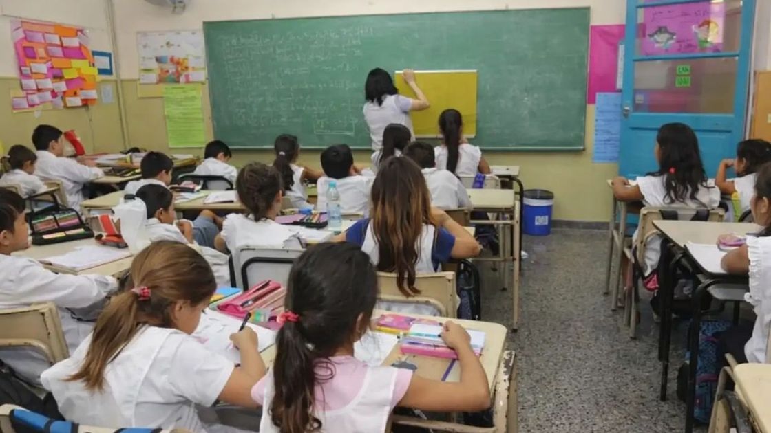 Pruebas Pisa 2025: Argentina cayó en matemática, lectura y ciencias y anotó su peor resultado desde 2006