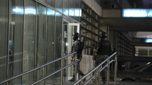 Ataque al Heca: imputaron a un hombre por ocultar la moto usada en la balacera