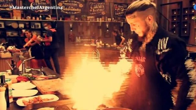 Fuego. “Soy Freddy Krueger. ¡Estoy en llamas! El p... amo”