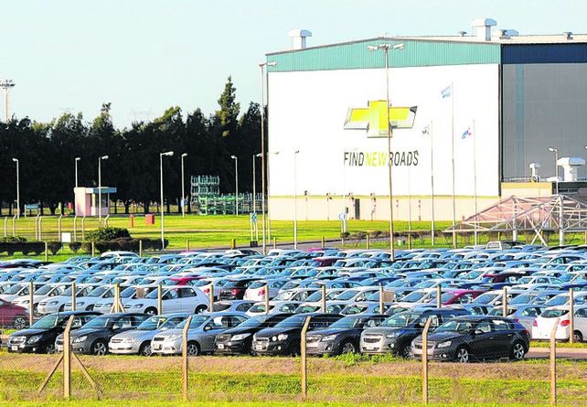 freno. Suspenden hasta noviembre.