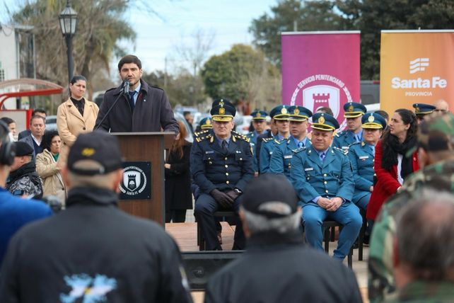 Pullaro al Servicio Penitenciario: Tienen todo el respaldo para seguir poniendo orden en los penales Pullaro al Servicio Penitenciario: Tienen todo el respaldo para seguir poniendo orden en los penales