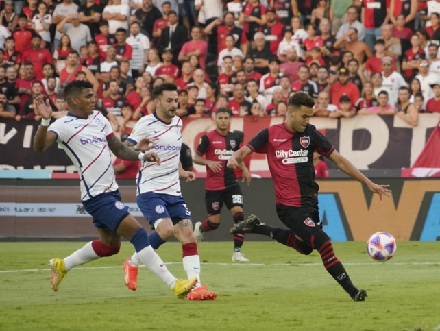 Newells sigue su racha triunfal en el Marcelo Bielsa y venció a San Lorenzo 1 a 0